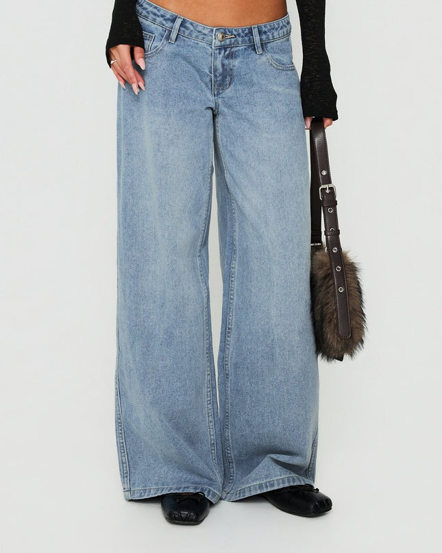Picco Ultra Low Rise Wide Leg Jeans Light Blue Wash Petite