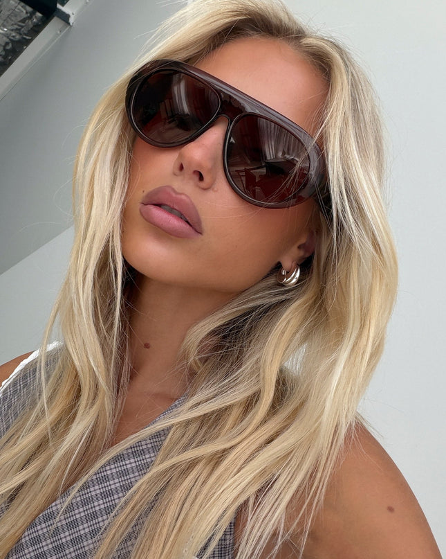 Callissa Oversized Aviator Sunglasses Brown