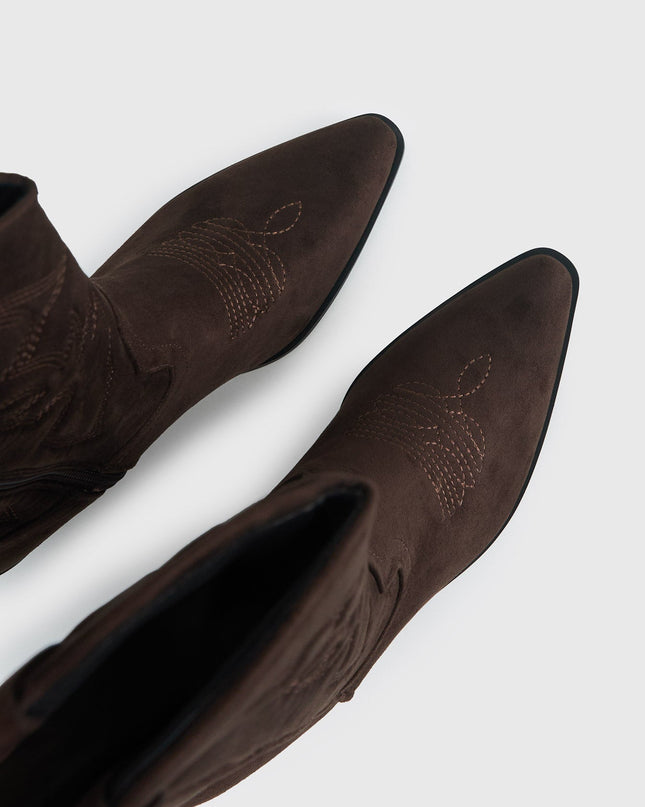 Therapy Clayton Boots Chocolate