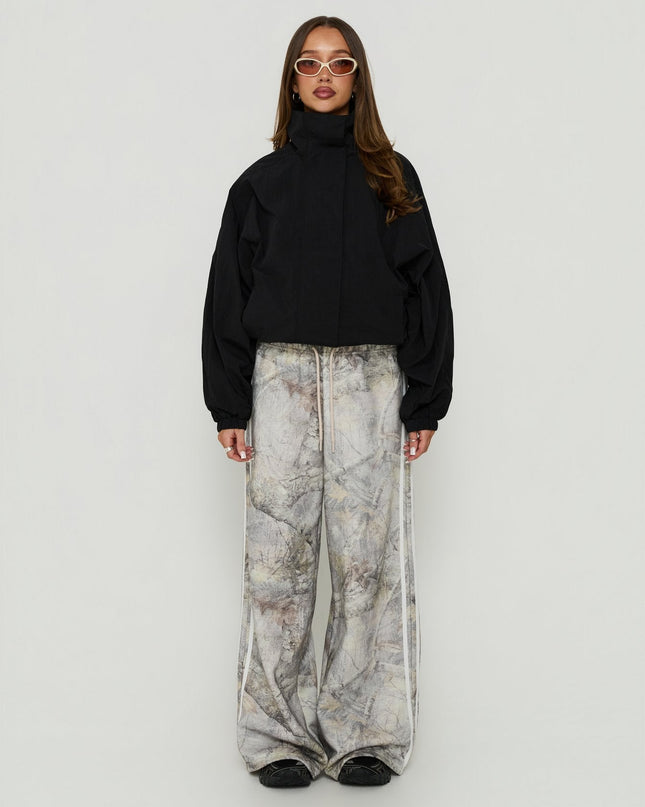 Kallow Funnel Neck Windbreaker Jacket Black