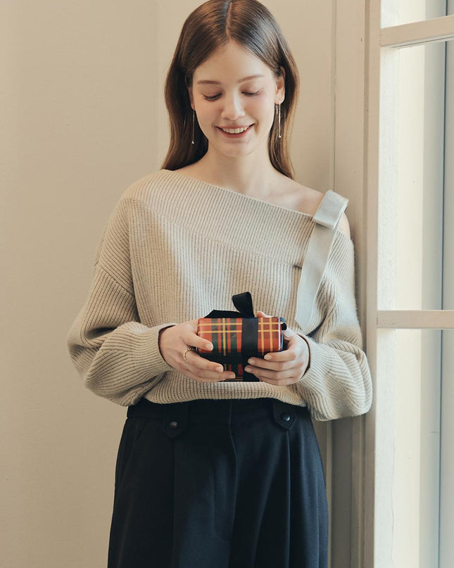 ZEROSTREET Women's Ribbon Off-Shoulder Velvet Sweater
