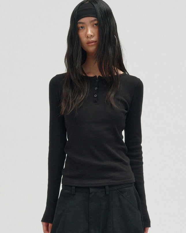 SUADE Women's Ribbed Henley Neck T-Shirt Black