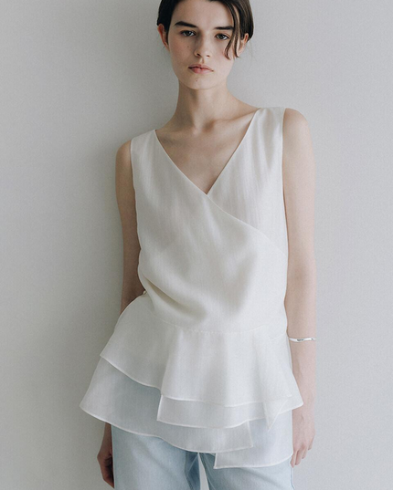 LOEUVRE Women's Asymmetric Layered Flare Top Ivory
