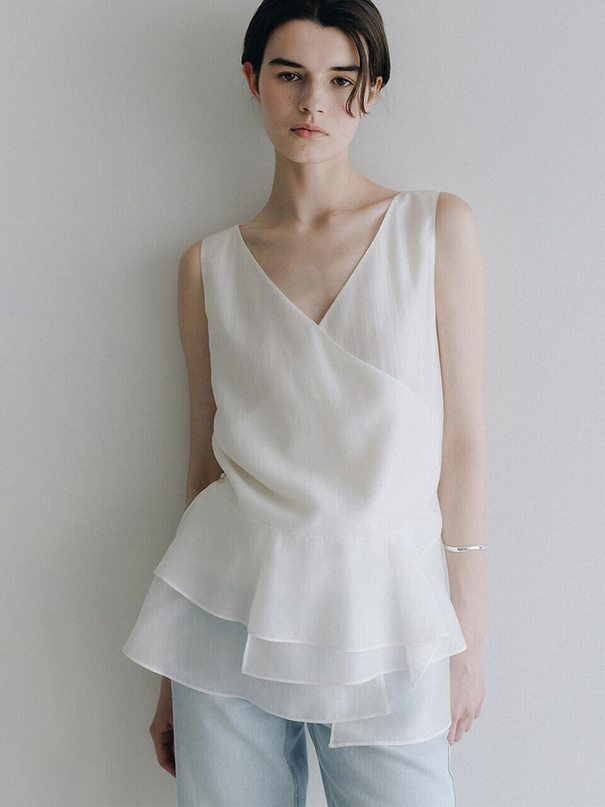 LOEUVRE Women's Asymmetric Layered Flare Top Ivory